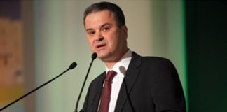 Σ. Ξυνίδης: «Οφείλουν να παραιτηθούν άμεσα όσα πολιτικά πρόσωπα συμμετέχουν σε μέσα ενημέρωσης»