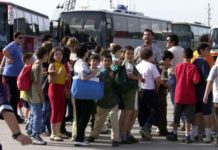 Καλές οι εκπαιδευτικές εκδρομές αλλά όλα έχουν και ένα όριο! Οι γονείς βογκούν και οι εκδρομές ανθίζουν !
