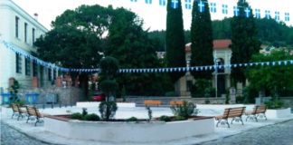 …οι κάτοικοι της Παλιάς Πόλης που αυτή την φορά τα έβαλαν με την νεολαία που συγκεντρώνεται στην Πλατεία Μητροπόλεως