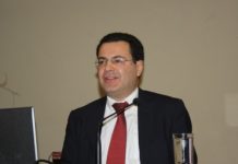 «Δίνουμε τα σίγουρα και παίρνουμε τα αβέβαια», υποστηρίζει για την συμφωνία με τους δανειστές ο Δ. Χιόνης
