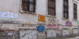 Εύλογη ανησυχία των δημοτών για την πιθανή κατάρρευση κτιρίου επί της οδού Έλλης