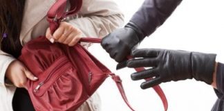 Έρευνες των αστυνομικών αρχών για τον εντοπισμό και τη σύλληψη 2 δραστών ληστείας