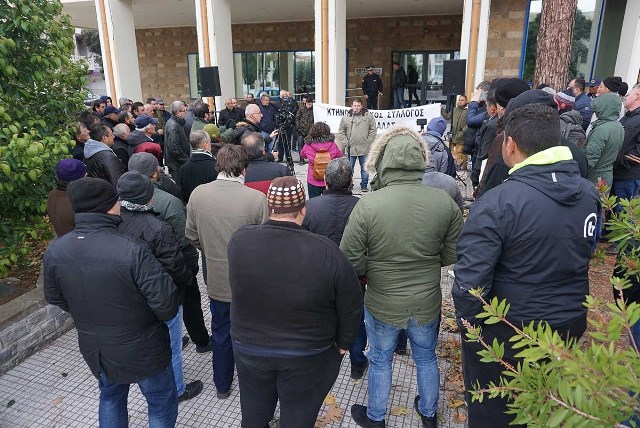 Συγκέντρωση των κτηνοτρόφων την πέμπτη στην έδρα της περιφέρειας στην Κομοτηνή