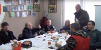 Τα μέλη του κυνηγητικού συλλόγου Ξάνθης βρέθηκαν γύρω από το γιορτινό τραπέζι και αντάλλαξαν πειράγματα και ευχές για το 2019