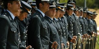 Νυχτερινά και δώρα στις διεκδικήσεις των αξιωματικών των ενόπλων δυνάμεων