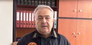 Διοικητής της Περιφερειακής Πυροσβεστικής Διοίκησης Α.Μ.Θ. ο Πύραρχος Κ. Δαδούδης