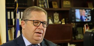 Δικαίωση Μαρκόπουλου από την αποκεντρωμένη
