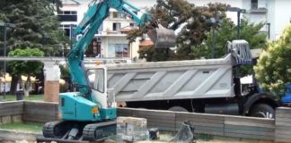 Ξεκίνησαν οι εργασίες αποκατάστασης της παιδικής χαράς στην κεντρική πλατεία