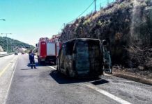 Όχημα στην Εγνατία οδό τυλίχτηκε στις φλόγες το πρωί της δευτέρας