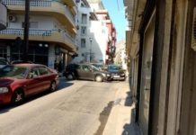 Τροχαίο ατύχημα με σύγκρουση δυο οχημάτων σημειώθηκε το πρωί της Τετάρτης στη συμβολή των οδών Αν. Θράκης και Αγ. Ελευθερίου