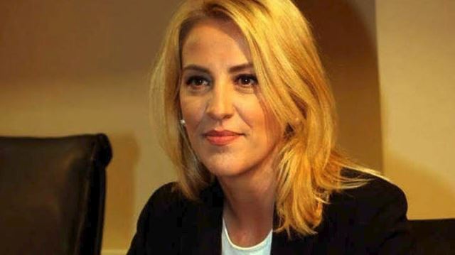rena-dourou