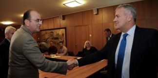 Συνάντηση κτηνοτρόφων της ΑΜΘ με τον υπουργό αγροτικής ανάπτυξης και τροφίμων Μ. Βοριδη»