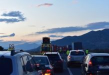 Τραγικό δυστύχημα με δύο νεκρούς – ΙΧ συγκρούστηκε με νταλίκα