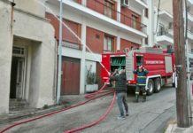 Πυρκαγιά σε μονοκατοικία στην Καβάλα με αποτέλεσμα να απειληθεί η ζωή της ηλικιωμένης ενοίκου