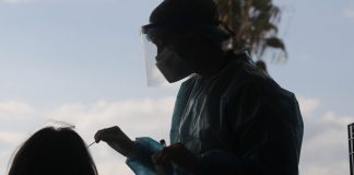 Κηδεία προκάλεσε έξαρση κρουσμάτων στον Εχίνο. 47χρονη νεκρή