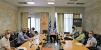 Σε ύφεση το φαινόμενο της βλέννας. Ασφαλείς όλες οι παραλίες της ΑΜΘ για τους λουόμενους