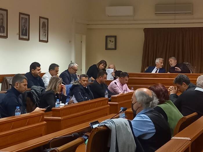 Παπαδάκης-Ανταμπούφης εναντίον νέου Οργανισμού ΔΕΥΑΞ: “Παραθυρο για απολύσεις”
