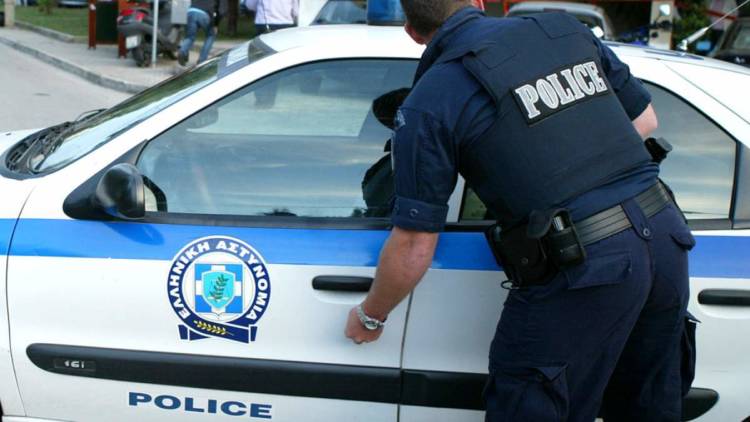 Ξάνθη: Αλλοδαπός συνεληφθη σε ΙΧ με πλαστές πινακιδες