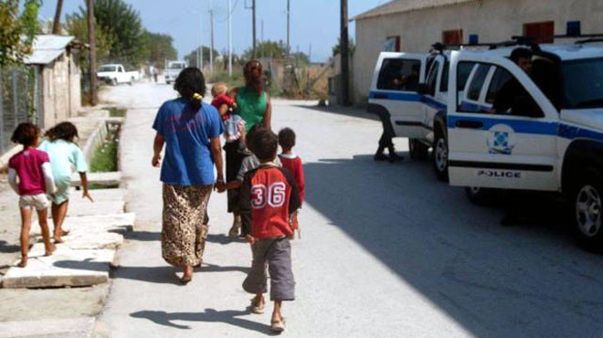 Επιχείρηση της ΕΛΑΣ στο Δροσερό. Προσαγωγές και συλλήψεις για σωρεία αδικημάτων