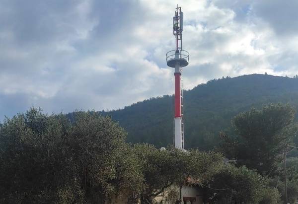 Eρώτηση ΚΚΕ στη Βουλή για την κεραία 5G στον Πετεινό